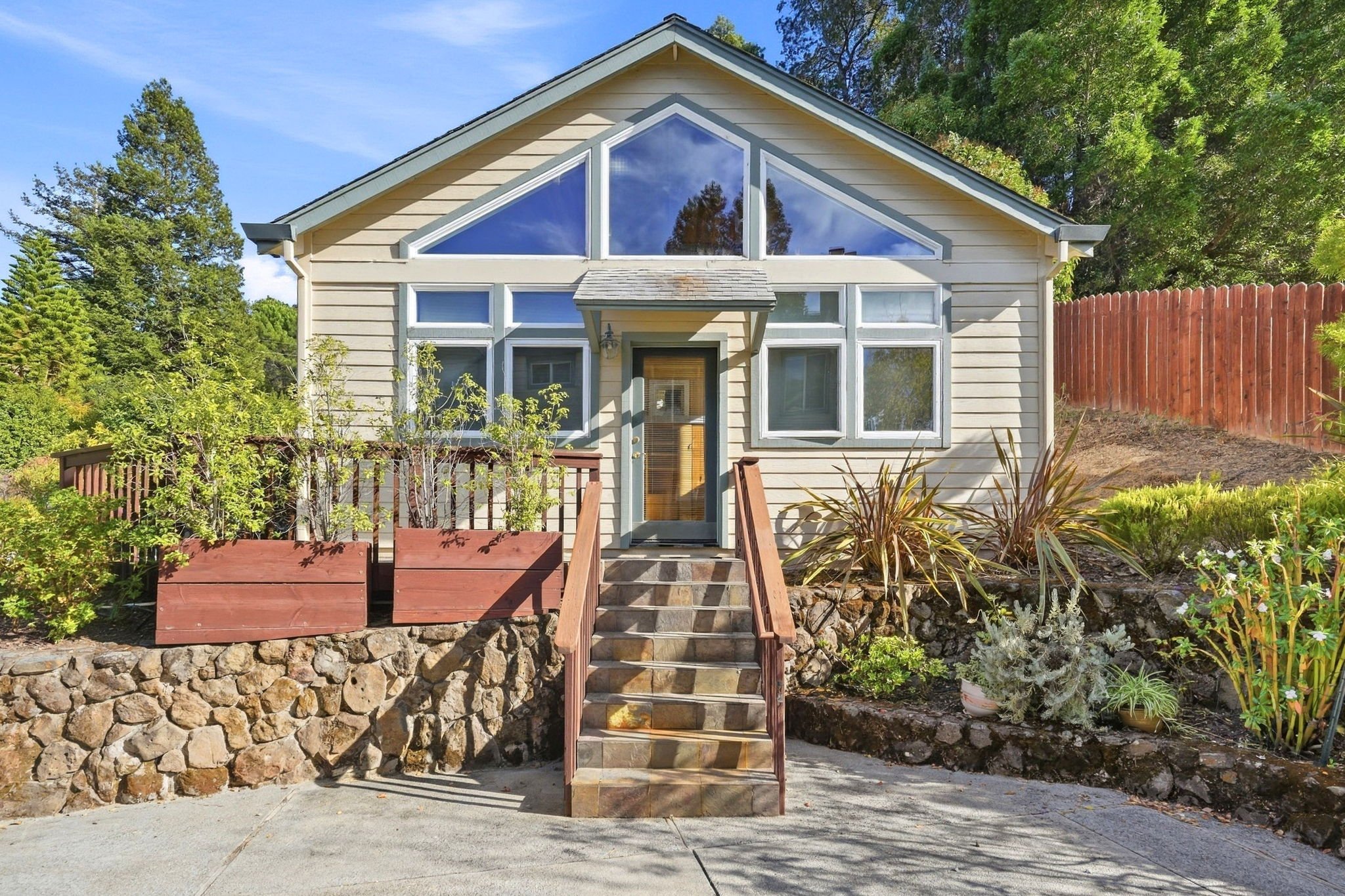 The back deck of a single-family home in San Rafael managed by Bay Vista PM.